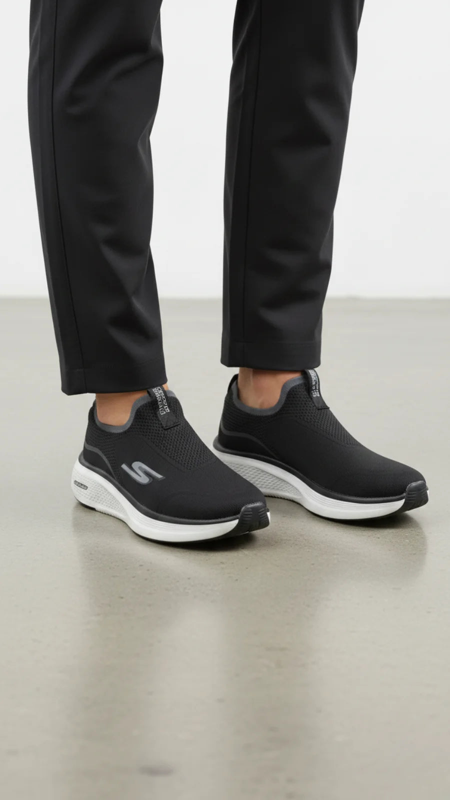 Men's Skecher Comfortable Walking Shoes (black)