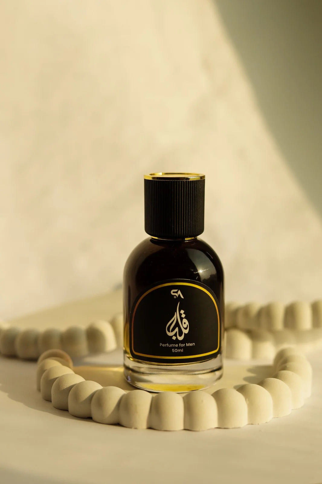 Men’s perfume with bold masculine fragrance