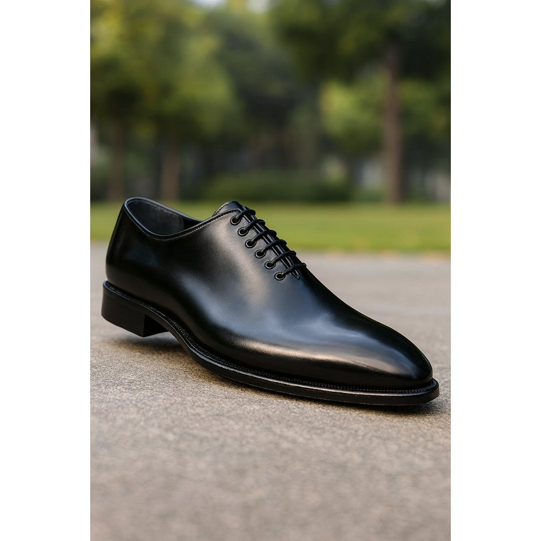 "Classic Black Leather Oxford Shoes – Timeless Formal Elegance"